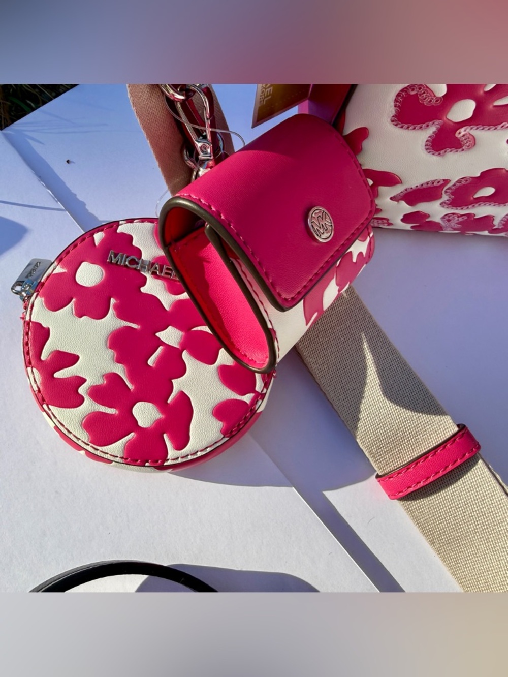 Michael Kors Pink and Cream Floral Crossbody with Strap and Pouch Jet Set - Picture 7 of 7